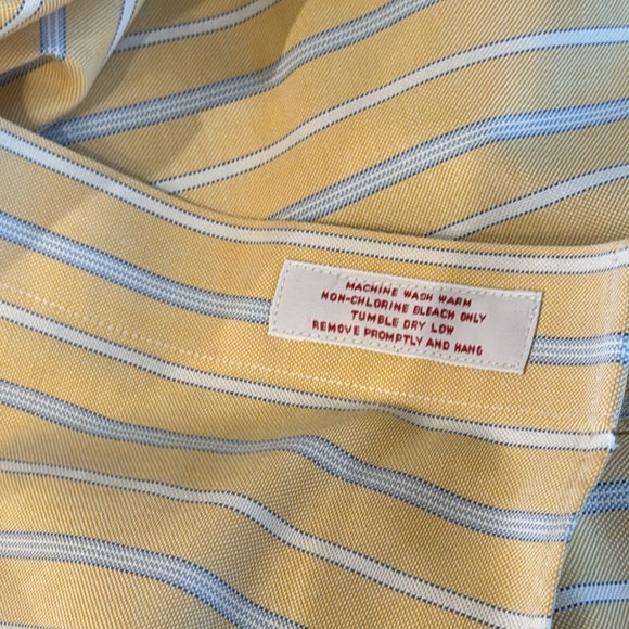 Brooks Brother Yellow Button Down Shirt non-iron - Picture 6 of 6